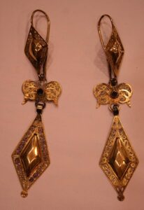 Solid Gold Jewelry Earrings