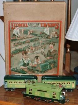 Lionel train with box